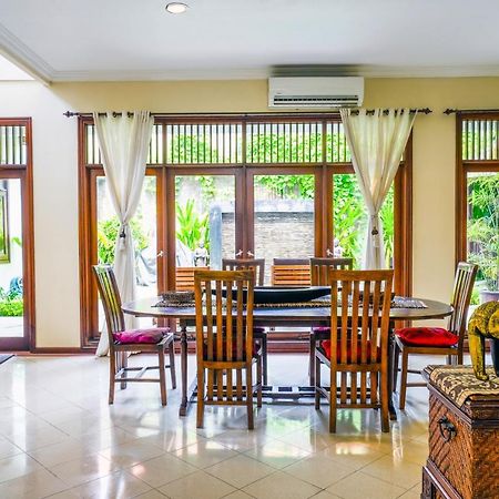 Villa Mica - Kuta - 5 Bedrooms - 5 Bathrooms - Great Location Екстериор снимка