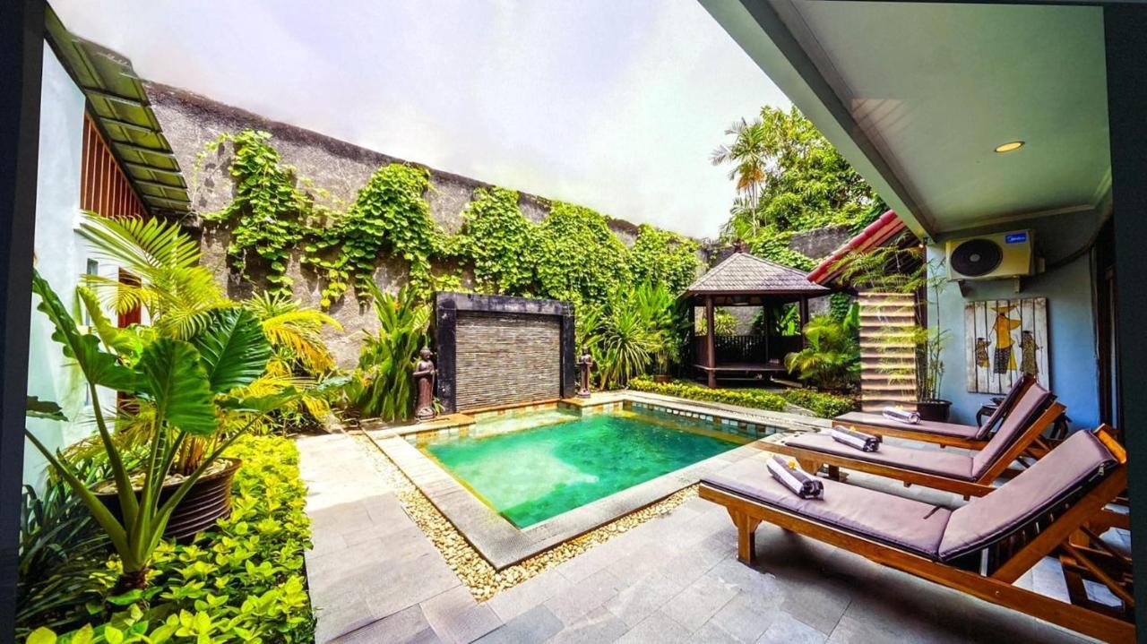 Villa Mica - Kuta - 5 Bedrooms - 5 Bathrooms - Great Location Екстериор снимка