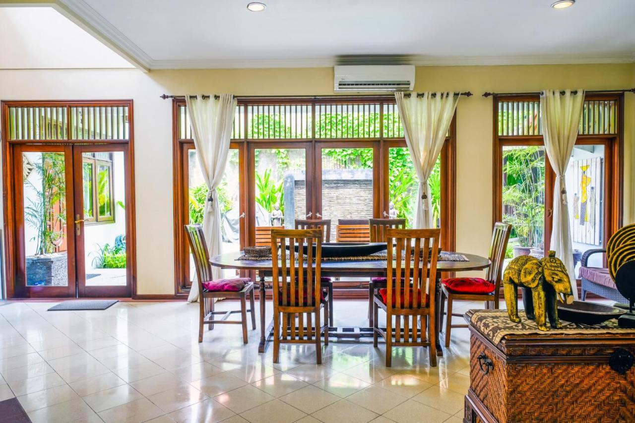 Villa Mica - Kuta - 5 Bedrooms - 5 Bathrooms - Great Location Екстериор снимка